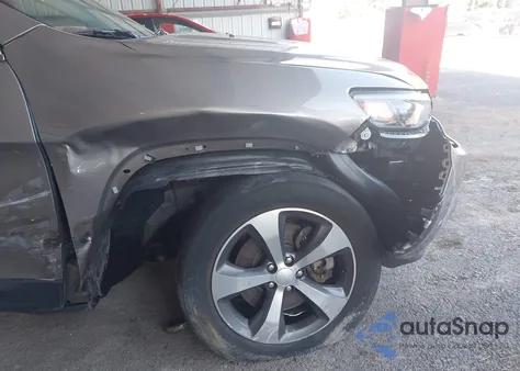 2019 Jeep Cherokee Limited из США, поврежденный, VIN 1C4PJMDX4KD218061